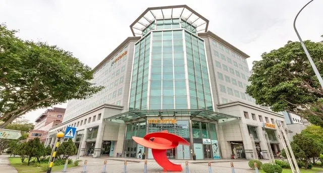 Tampines Junction, 300 Tampines Avenue 5, Singapore,  529653 — office space for rent, photo 1